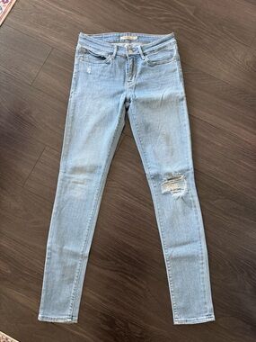 Levi's 711 Jeans Light Wash Denim